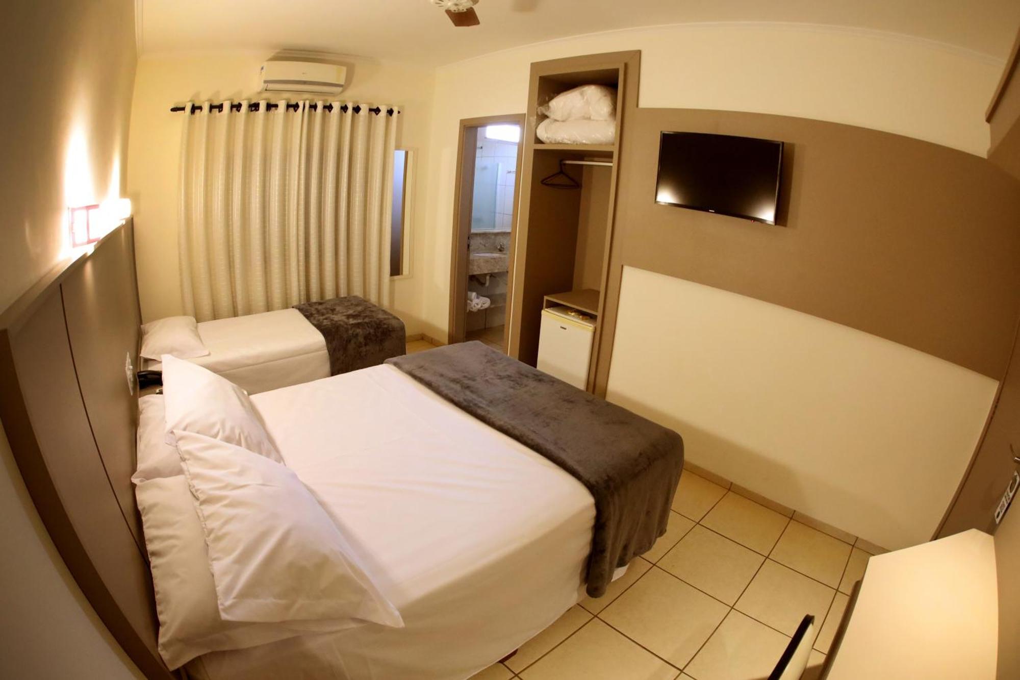 Hotel Roda D'Agua Andradina الغرفة الصورة