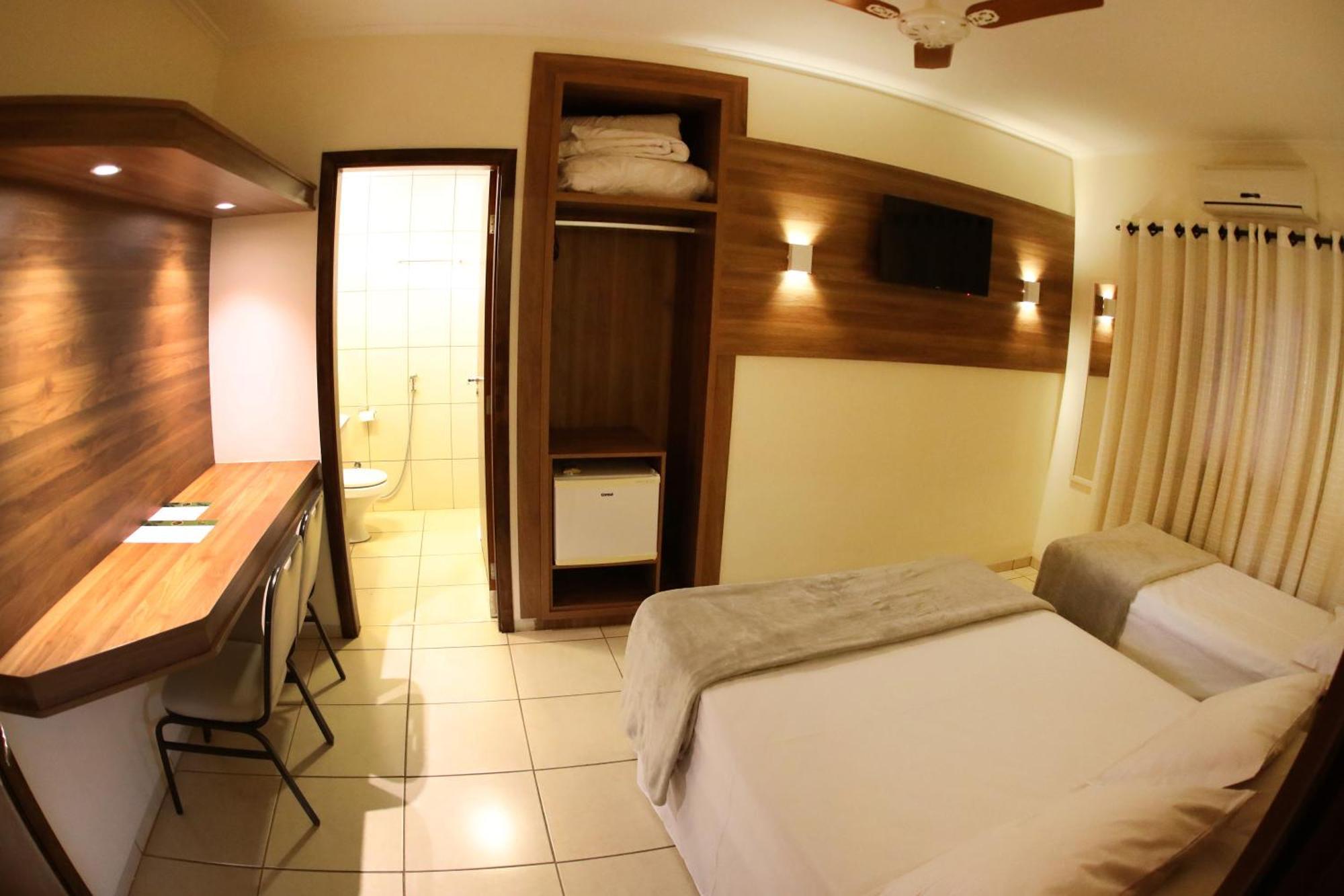 Hotel Roda D'Agua Andradina الغرفة الصورة
